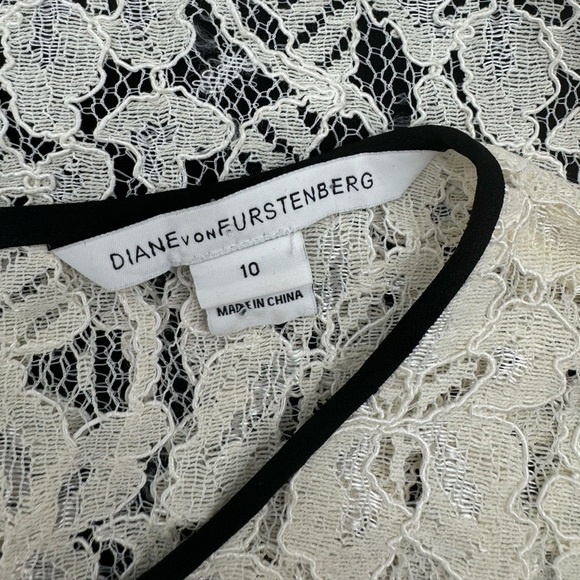 Diane von Furstenberg Barbie Lace Overlay Stretch Dress - Ivory Black - Size 10 - Picture 9 of 13